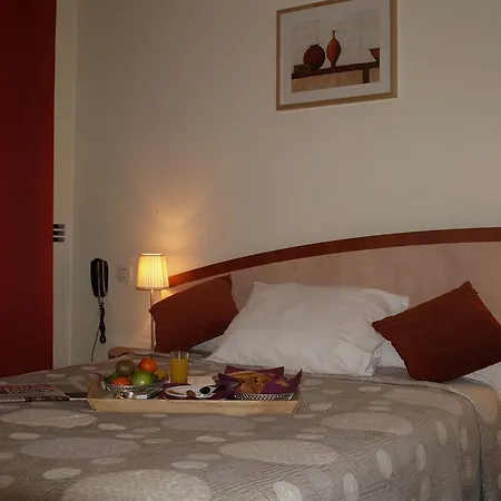 Logis La Caravelle 3* Τουλούζη