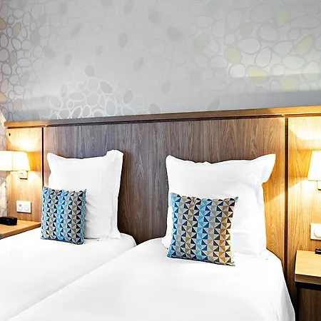 Logis La Caravelle Hotel 3*