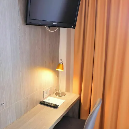 Hotell Logis La Caravelle Toulouse